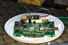 ubiquiti-unifi-uap-pro-inside-with-serial-debug-connected-sideview.webp ubiquiti-unifi-uap-pro-inside-with-serial-debug-connected-sideview.webp